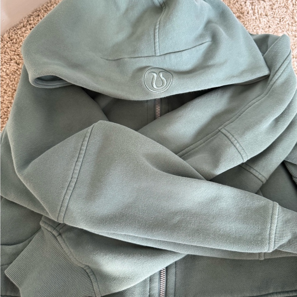 Lululemon 🍋 scuba